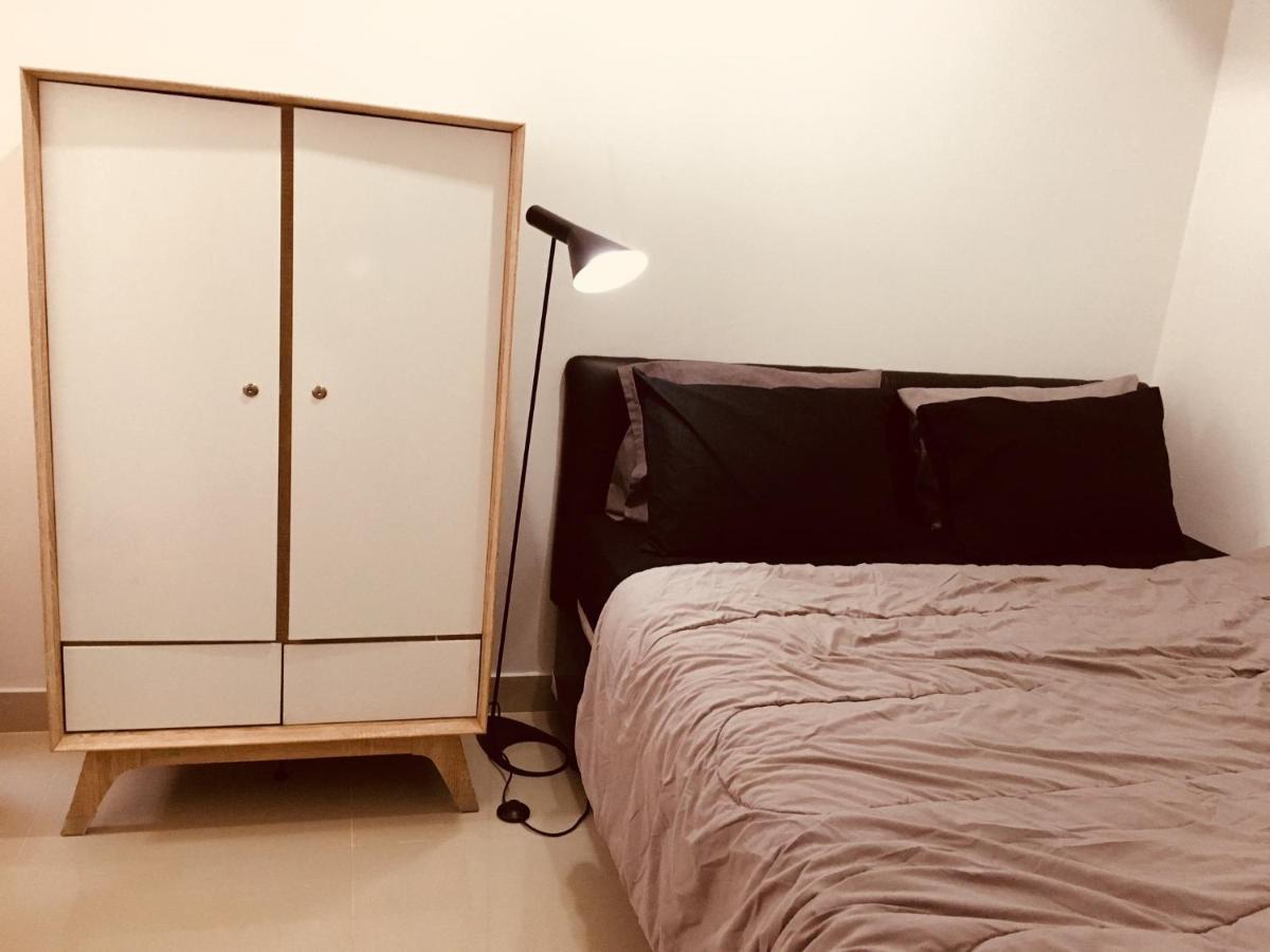 2 Bedrooms - Royal Olive Apartment - Pejaten South Of Джакарта Екстериор снимка